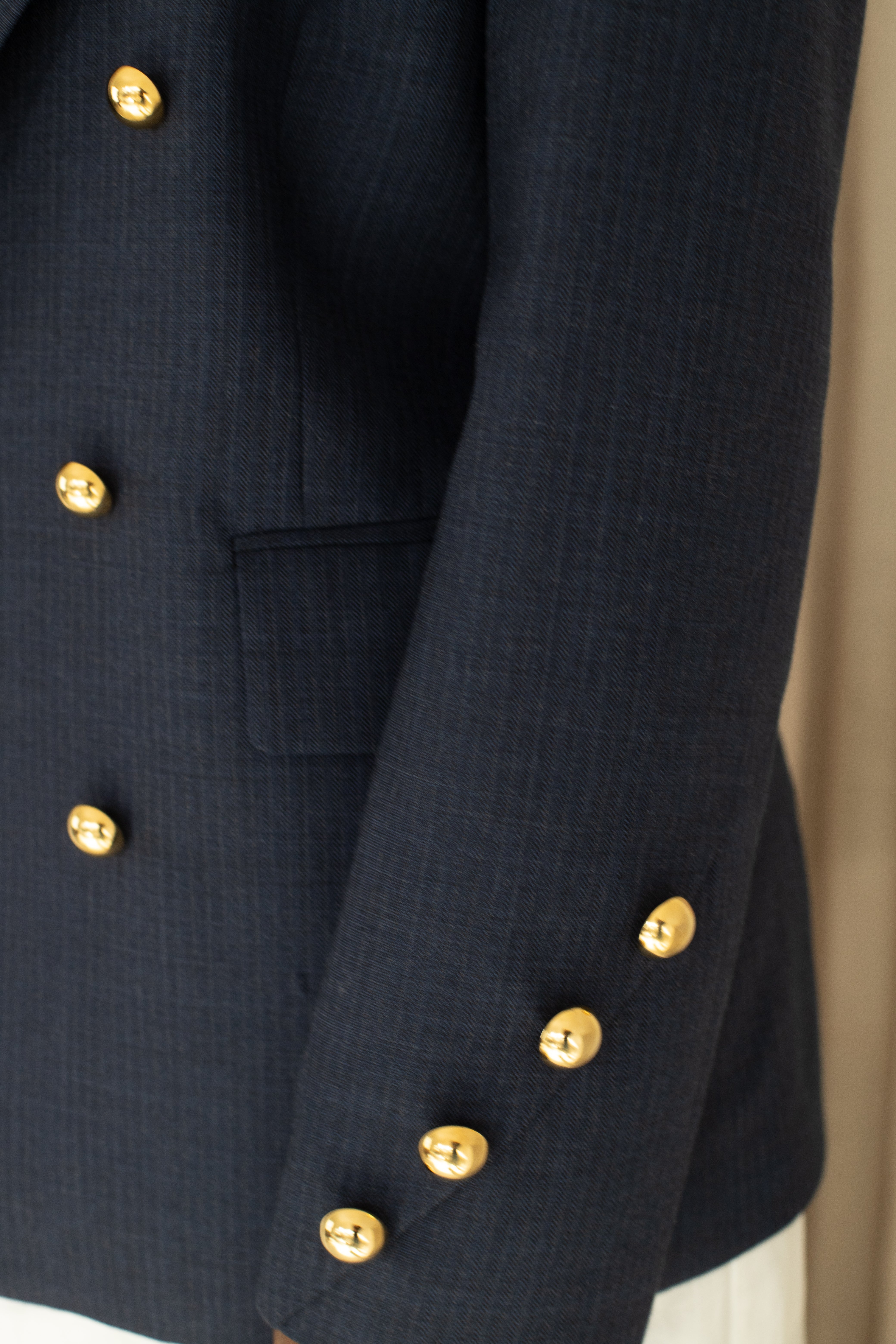 D'Lara Double Breasted Navy Wool Blazer – ZULFA LONDON